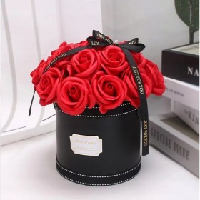 FLOWER BOX MYDLANE RÓŻE KWIATY BUKIET W PUDEŁKU PREZENT NA DZIEŃ WALENTYNKI 21RÓŻ