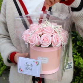 FLOWER BOX MYDLANE RÓŻE KWIATY BUKIET W PUDEŁKU PREZENT NA DZIEŃ WALENTYNKI 21RÓŻ