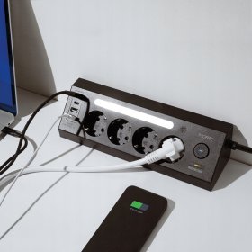 listwa zasilająca narożna 4xAC 2x USB-A 2x USB-C, lampa nocna, wyłącznik 2M