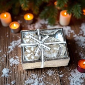 Zestaw 3 świec sojowych zapachowych w kształcie szyszek sosnowych – nastrojowy upominek na zimę