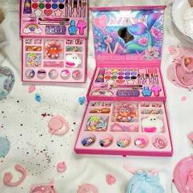 KUFEREK KOSMETYKÓW MAKEUP ZESTAW DO MALOWANIA MAKIJAŻU I PAZNOKCI XXL